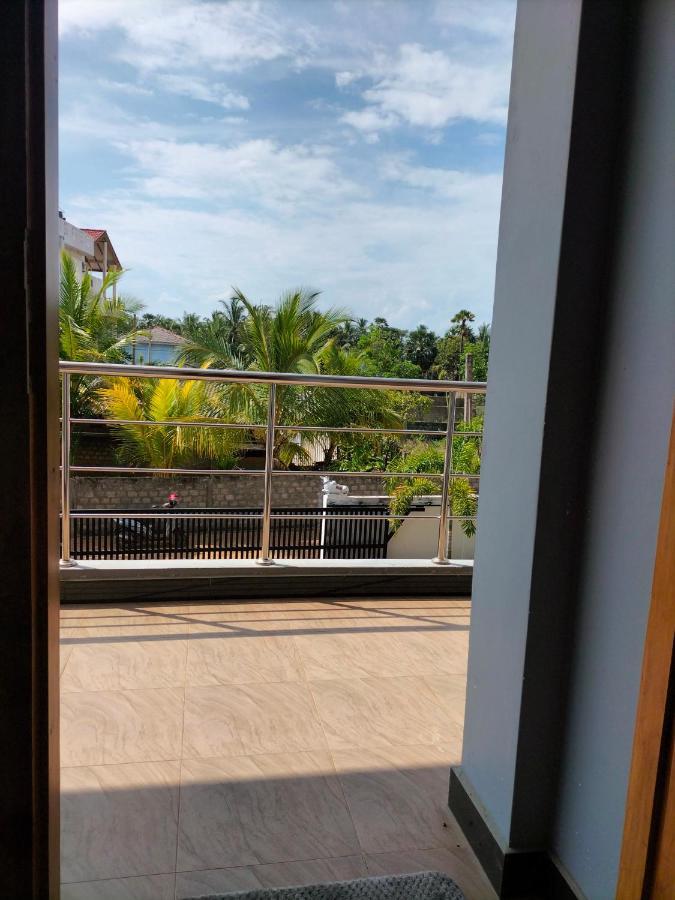 Hotel Sun Blue أوبوفيلي المظهر الخارجي الصورة